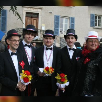 Fête des conscrits à odenas, Beaujolais Fête des conscrits à odenas, Beaujolais